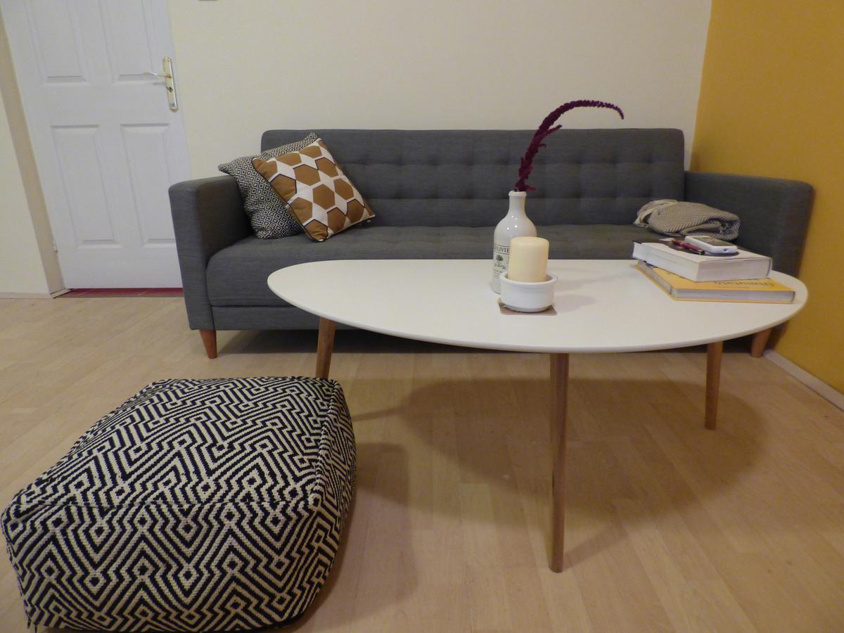 Yellow Apartment 데브레첸 외부 사진